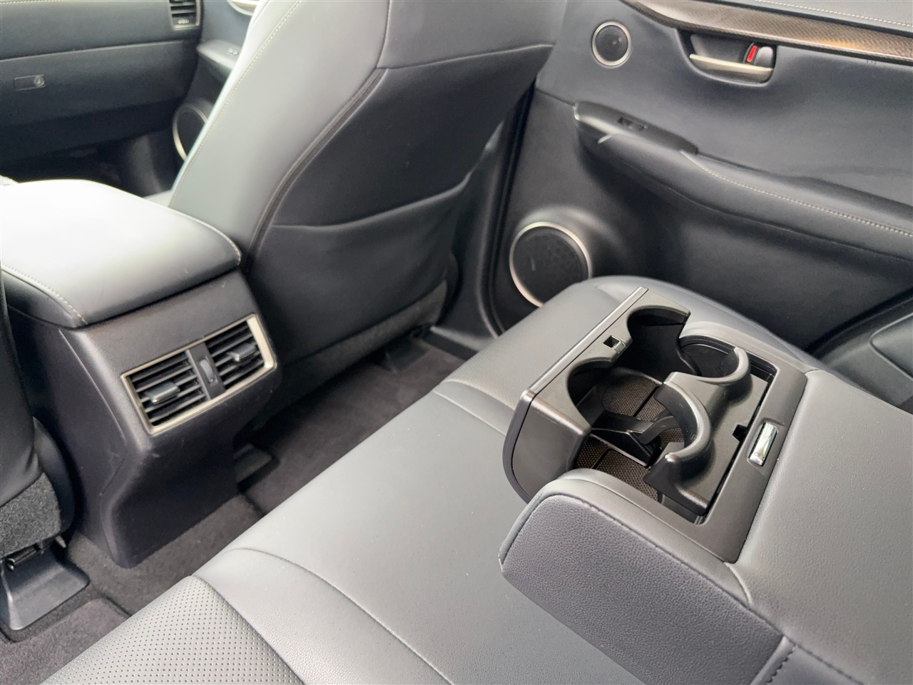 Lexus NX 200t FWD 2016