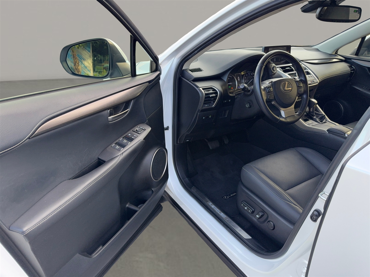 Lexus NX 300h Luxury 2020