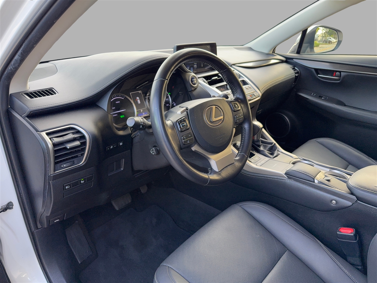 Lexus NX 300h Luxury 2020