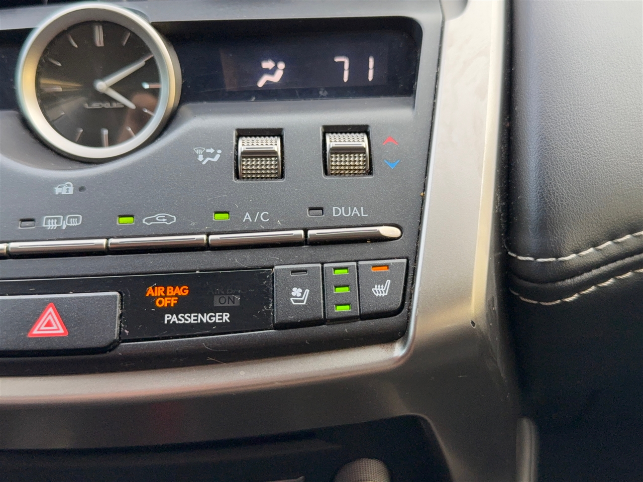 Lexus NX 300h Luxury 2020