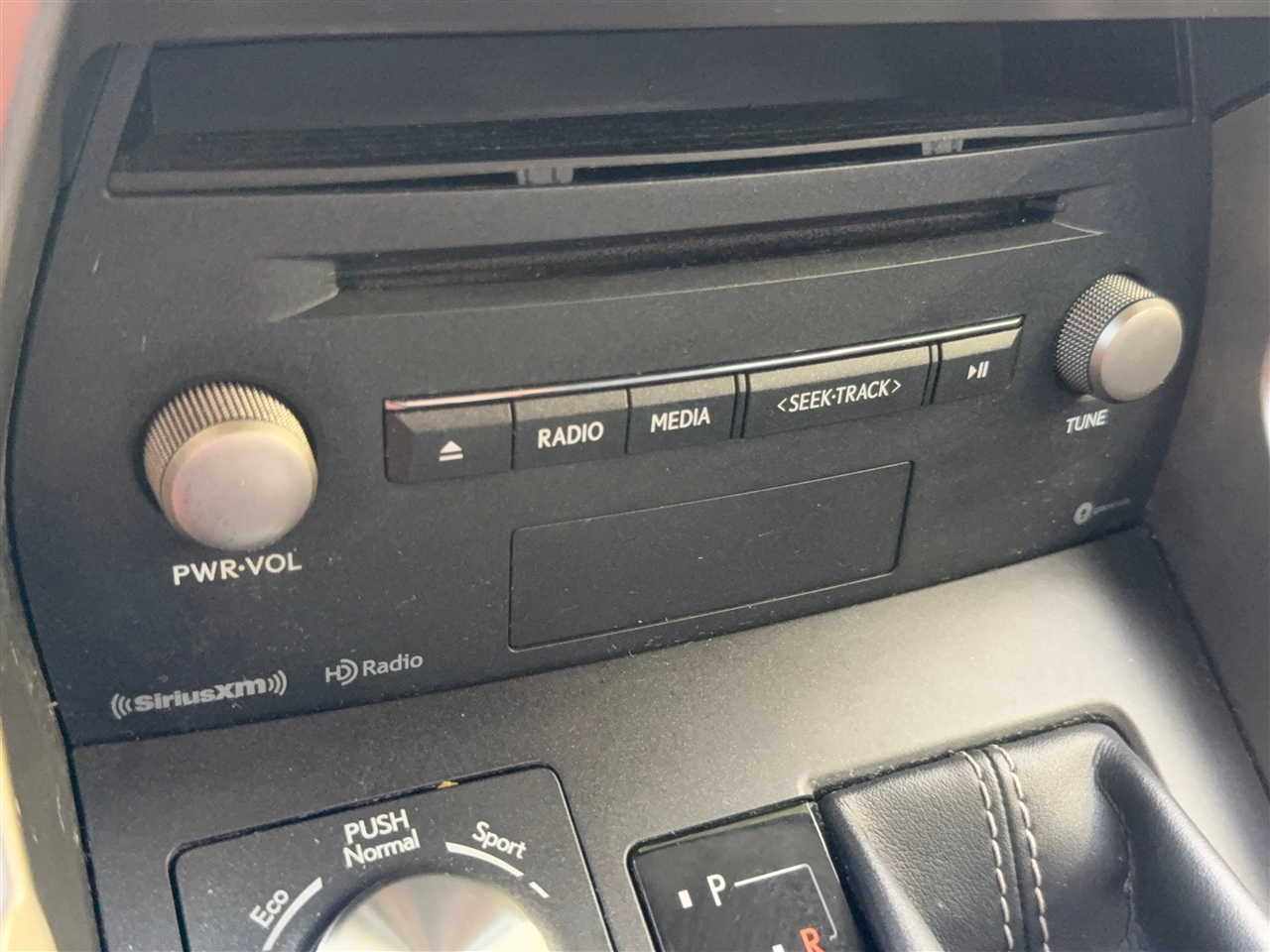 Lexus NX 300h Luxury 2020