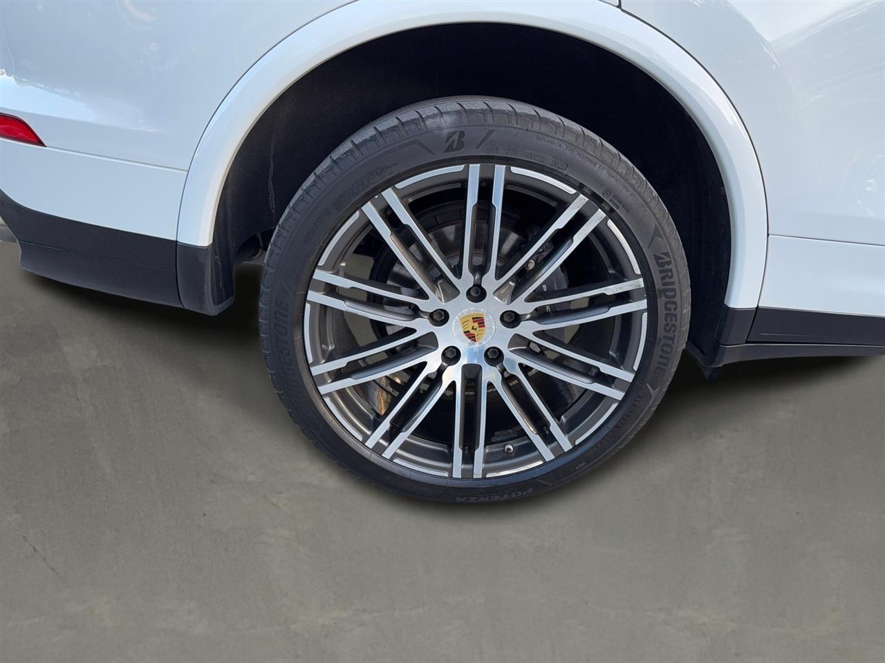 Porsche Cayenne Base 2018