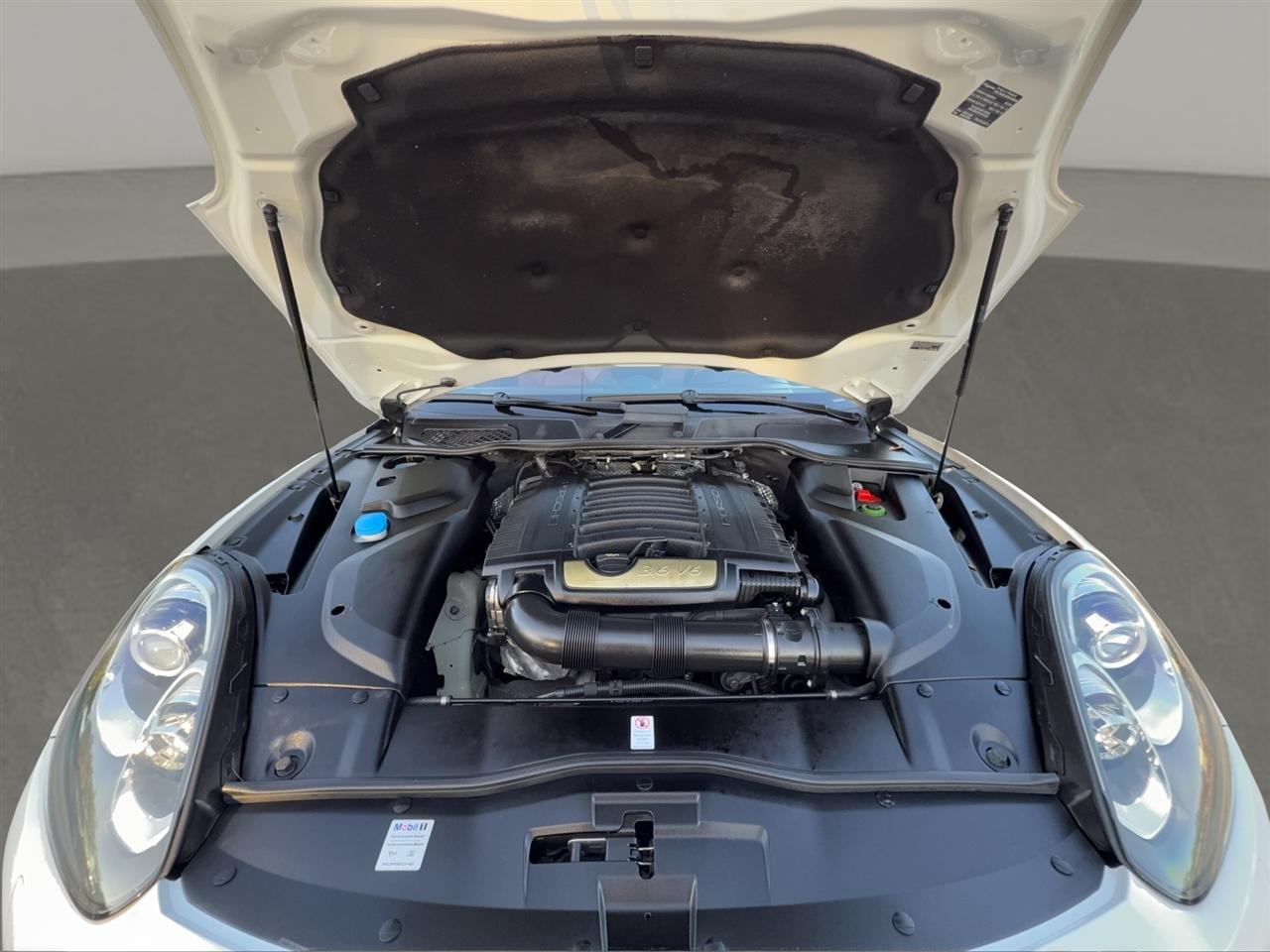 Porsche Cayenne Base 2018