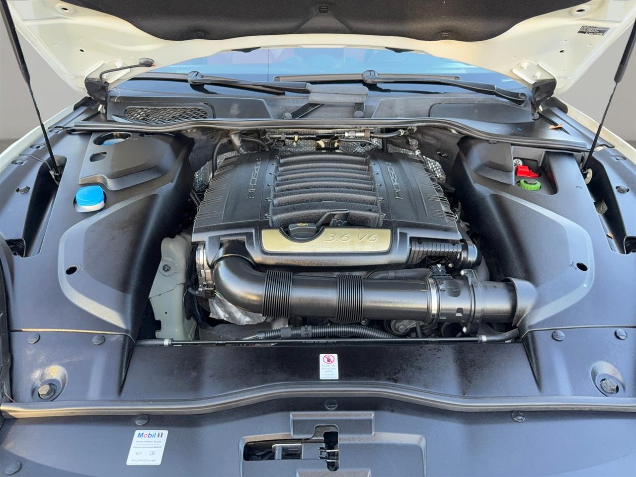 Porsche Cayenne Base 2018