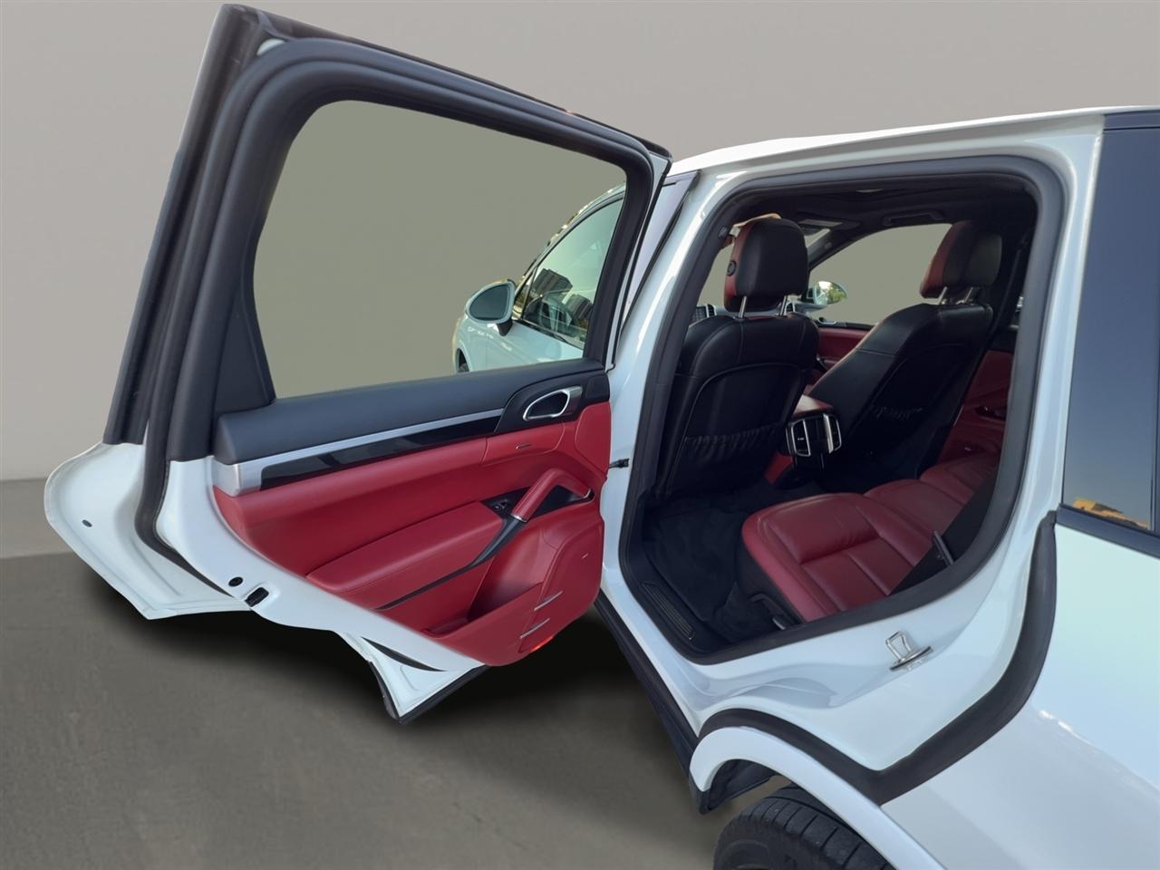 Porsche Cayenne Base 2018