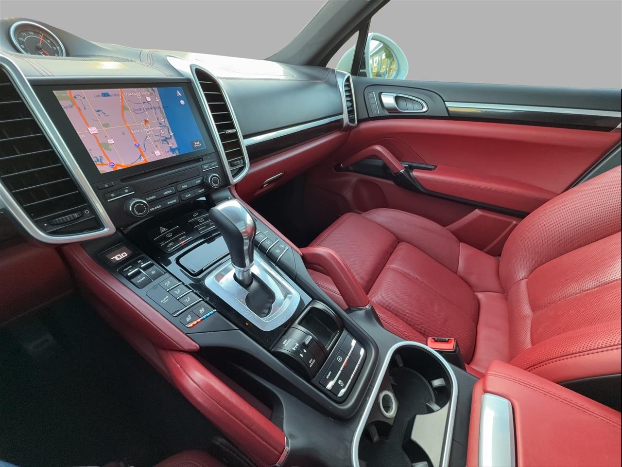 Porsche Cayenne Base 2018