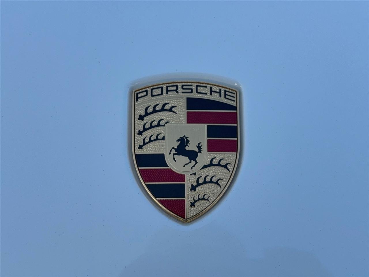 Porsche Cayenne Base 2018