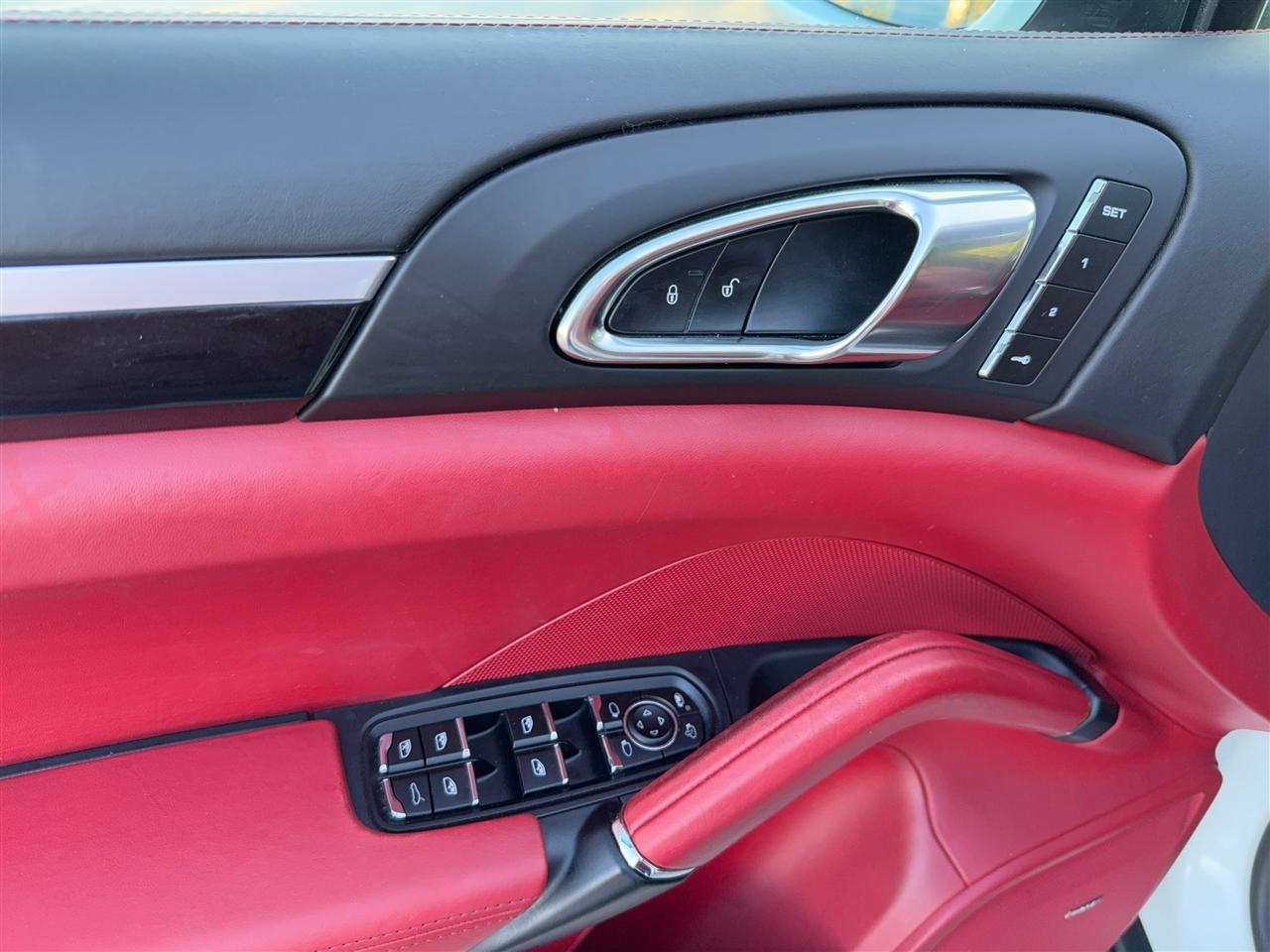 Porsche Cayenne Base 2018