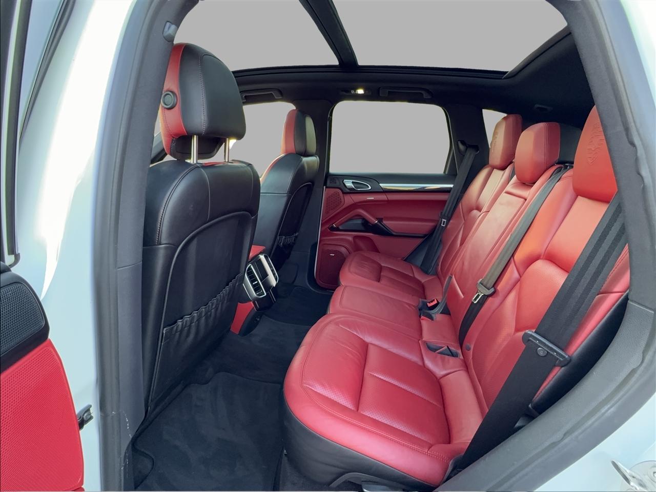 Porsche Cayenne Base 2018