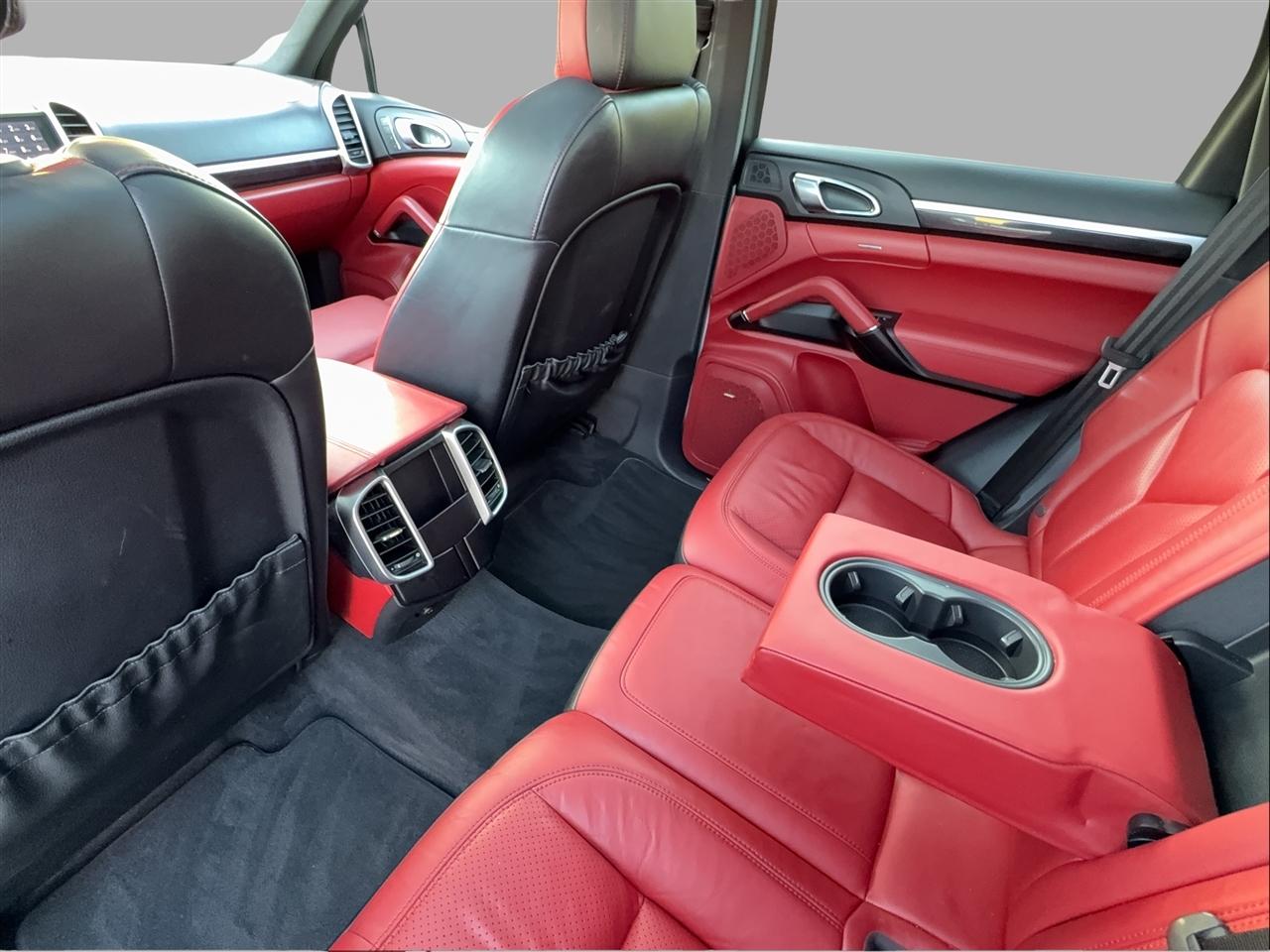 Porsche Cayenne Base 2018