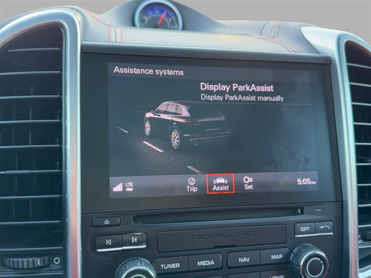 Porsche Cayenne Base 2018