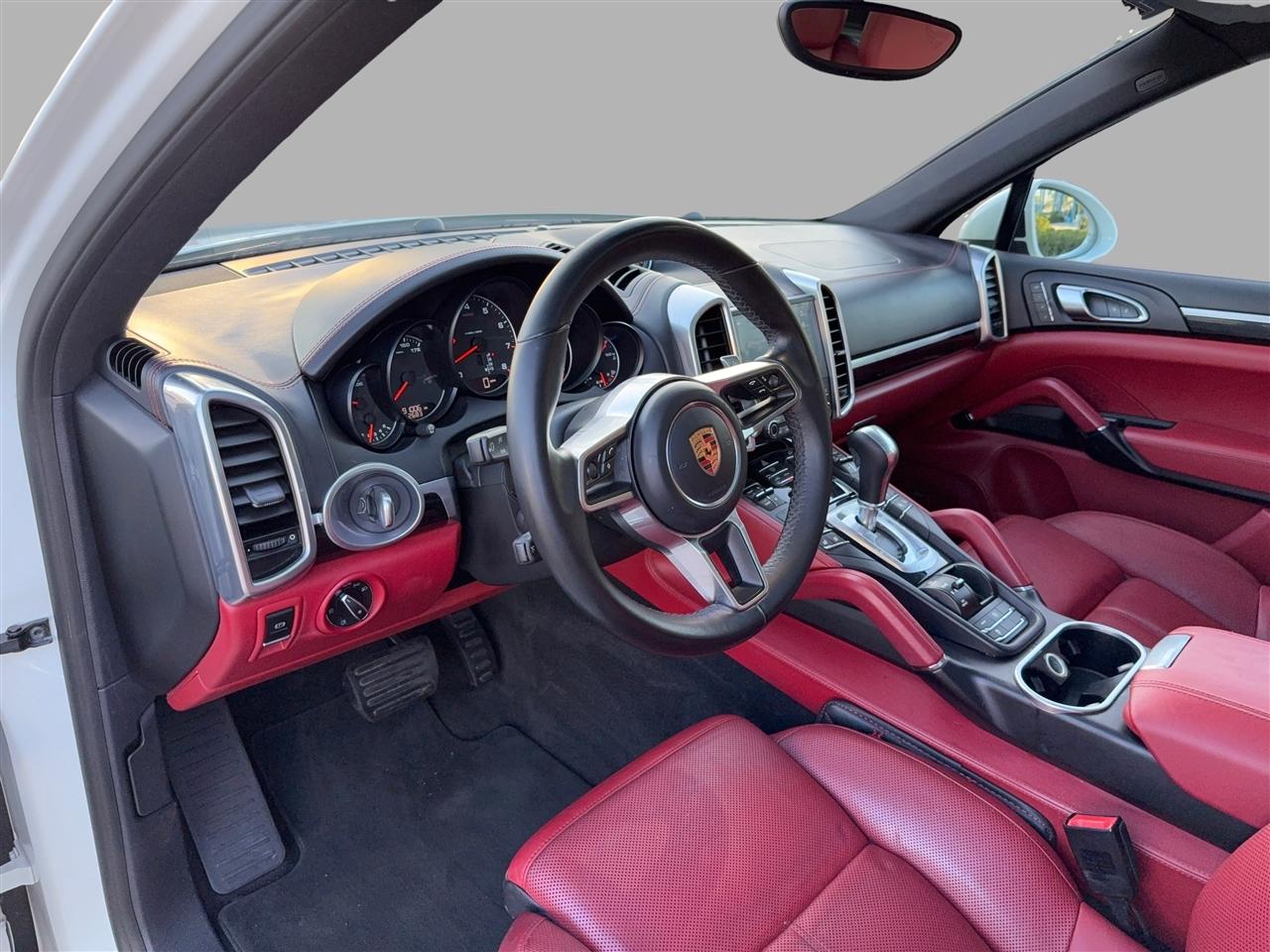 Porsche Cayenne Base 2018