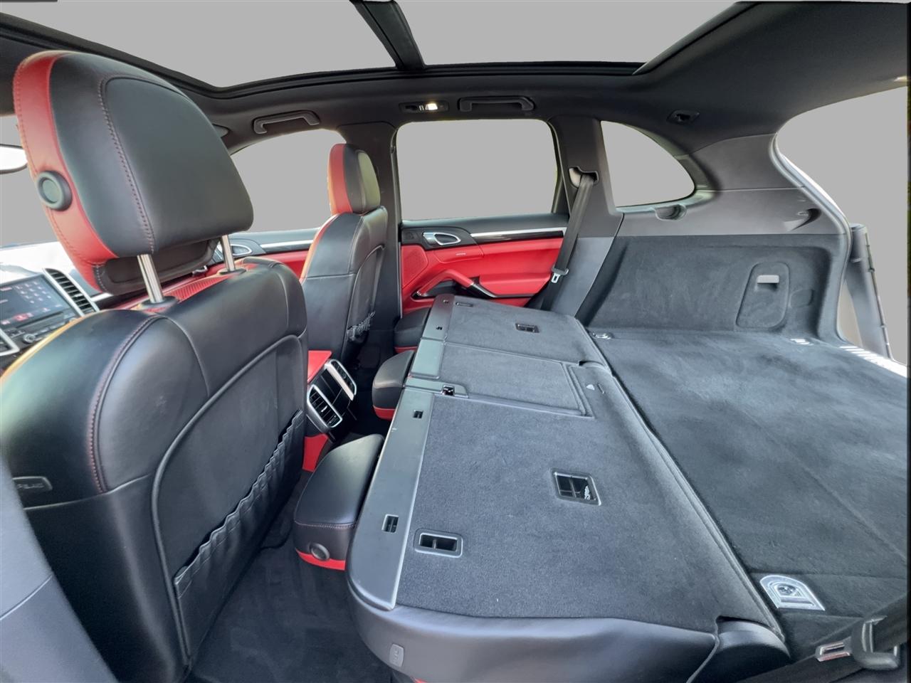 Porsche Cayenne Base 2018