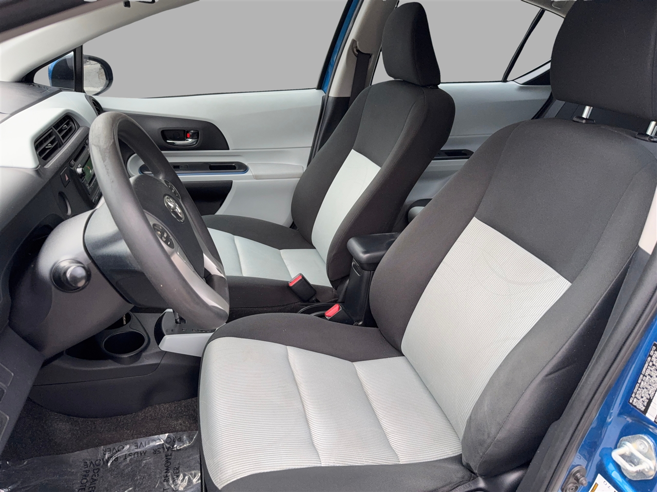 Toyota Prius c Two 2012