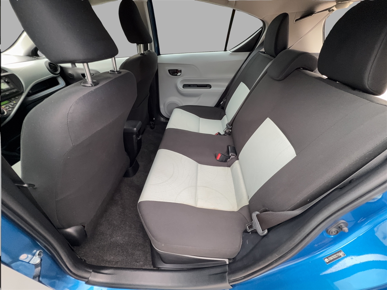 Toyota Prius c Two 2012