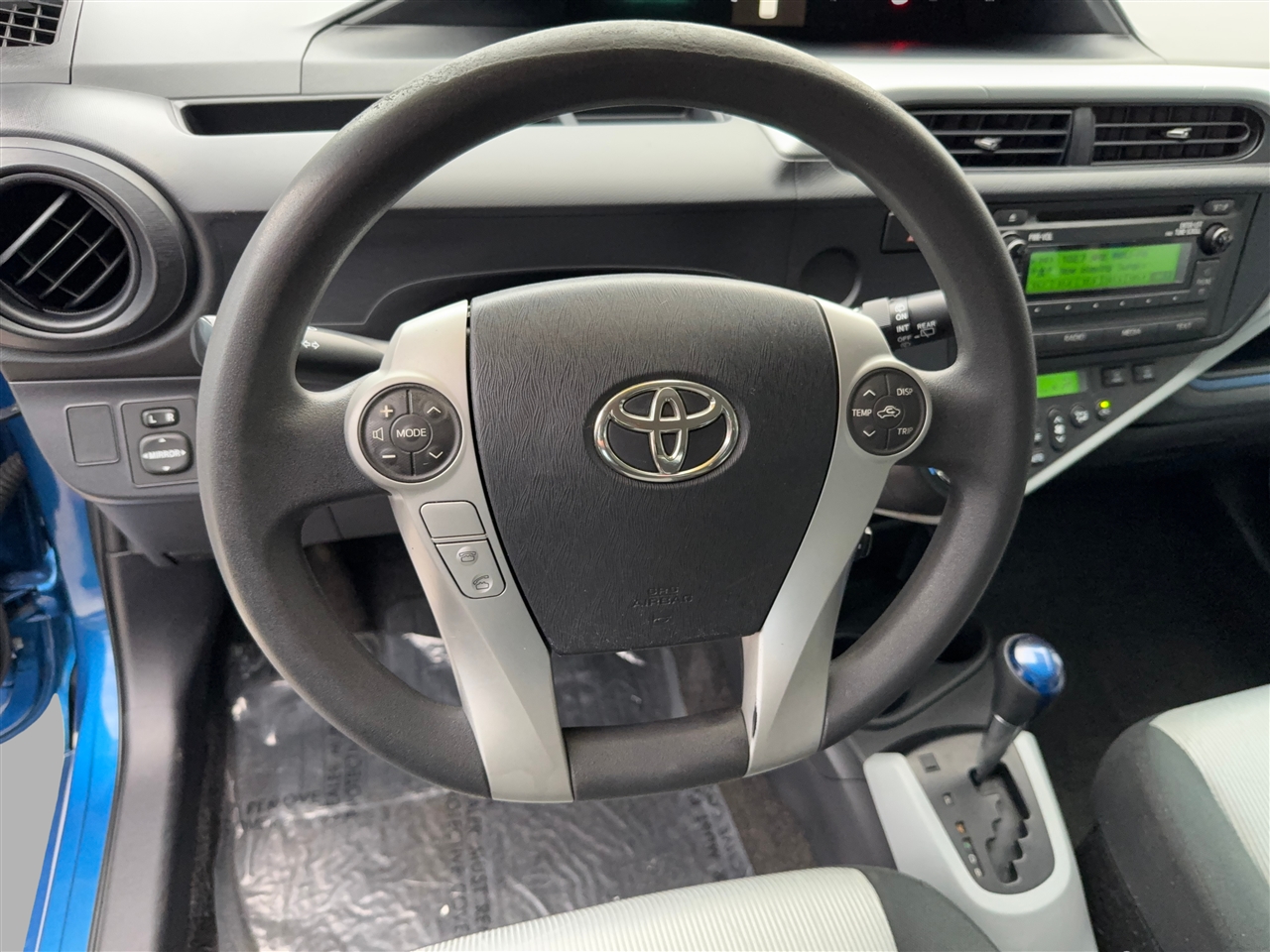 Toyota Prius c Two 2012