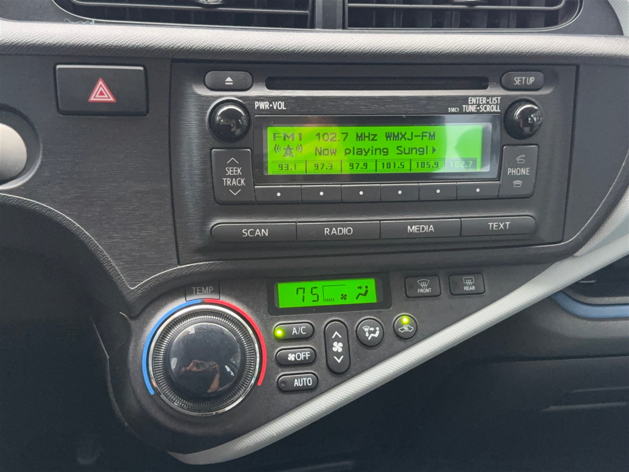 Toyota Prius c Two 2012