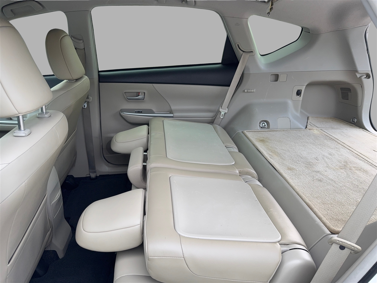 Toyota Prius V Five 2014