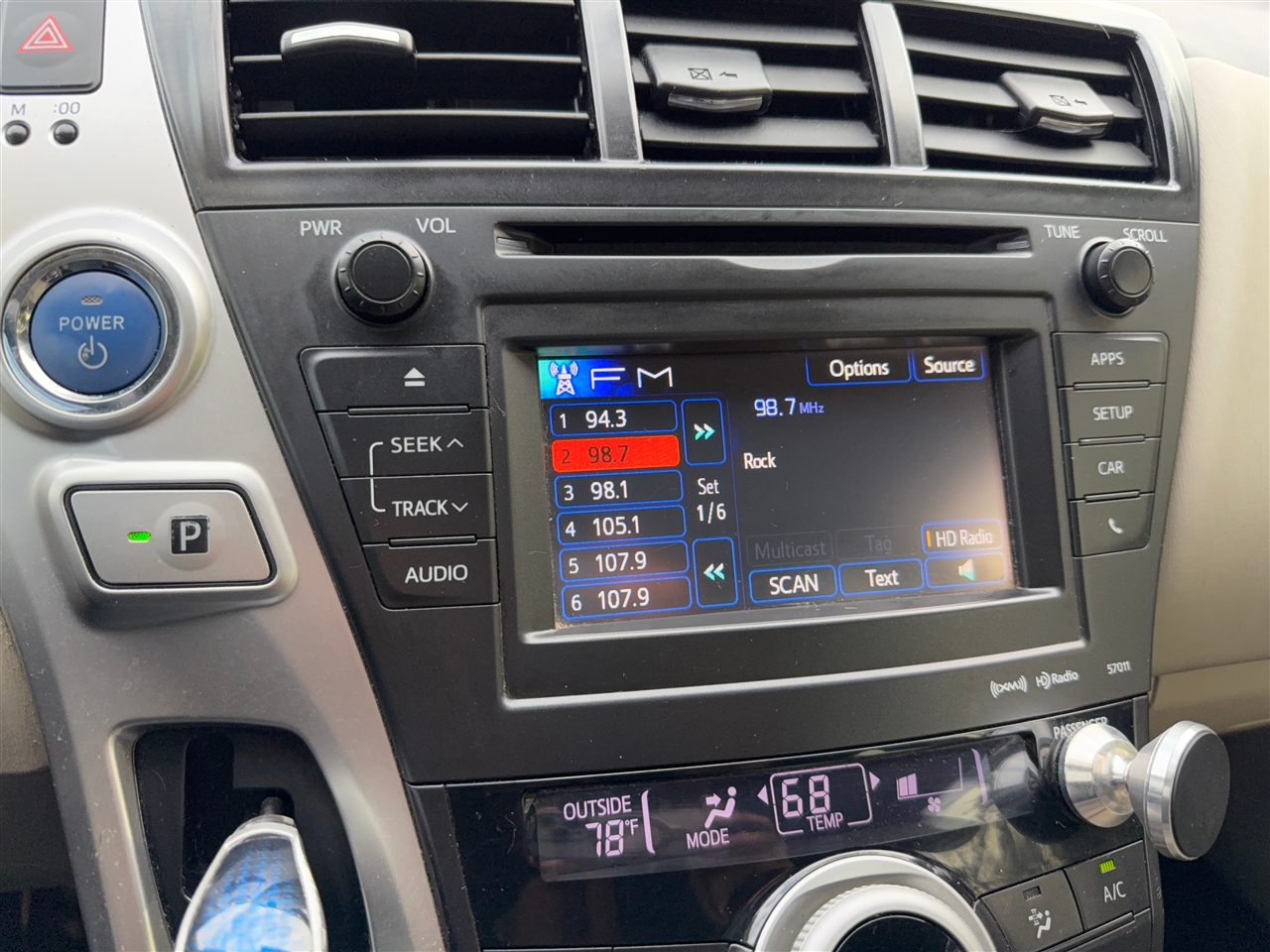 Toyota Prius V Five 2014