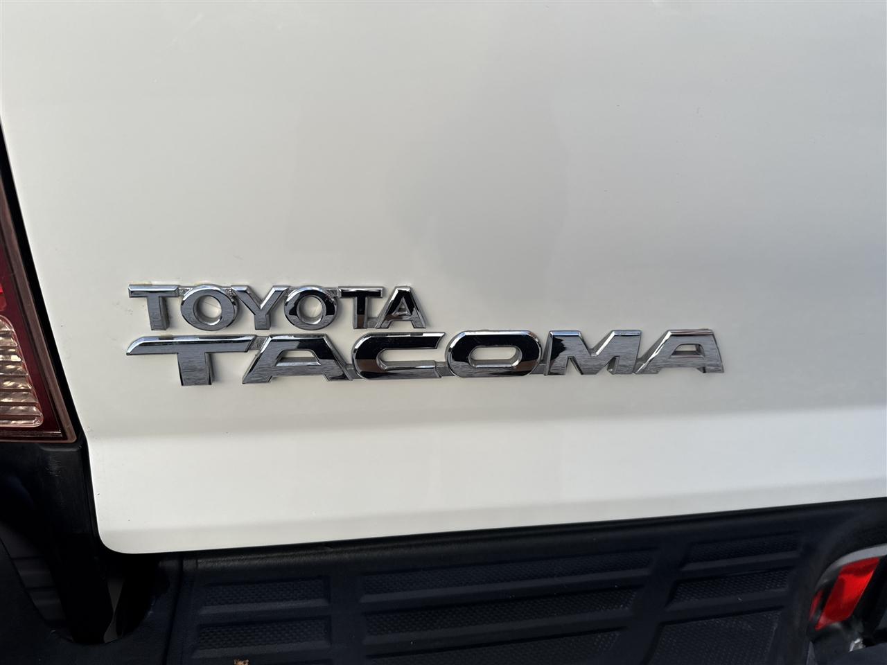 Toyota Tacoma PreRunner Double Cab V6 Auto 2WD 2006