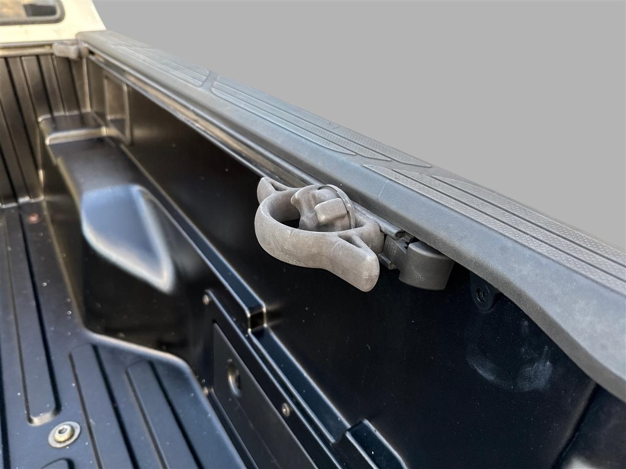 Toyota Tacoma PreRunner Double Cab V6 Auto 2WD 2006