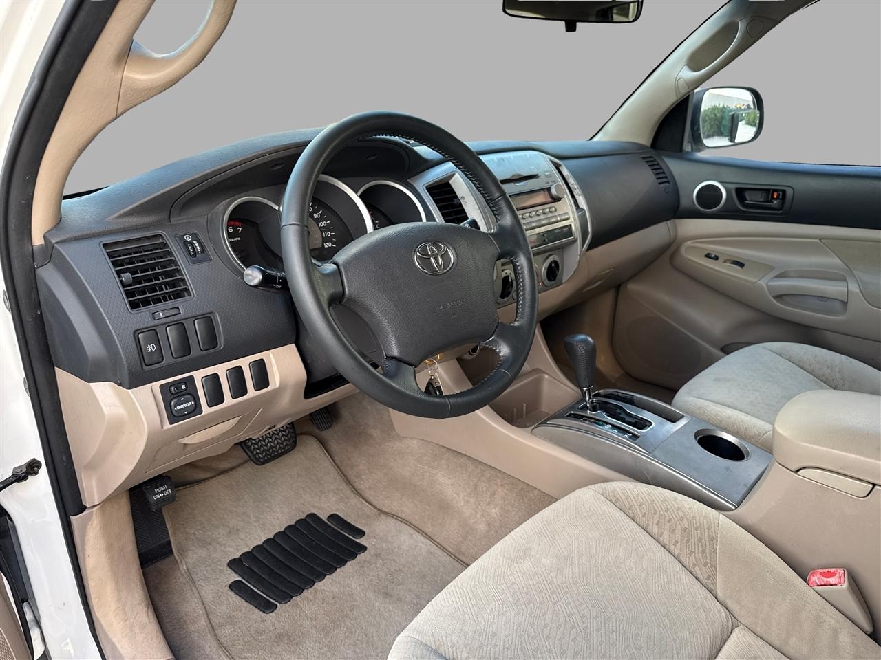 Toyota Tacoma PreRunner Double Cab V6 Auto 2WD 2006