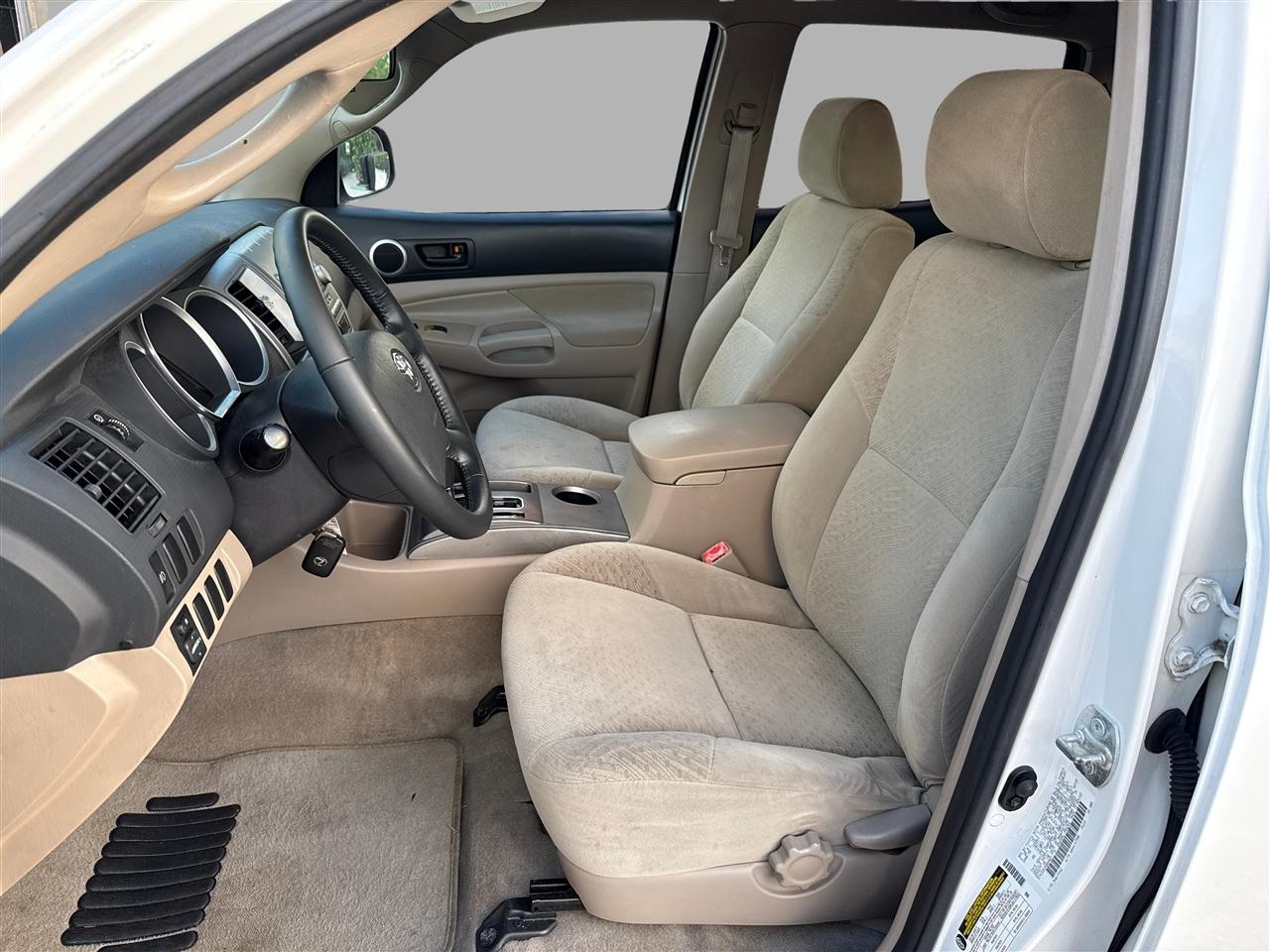 Toyota Tacoma PreRunner Double Cab V6 Auto 2WD 2006