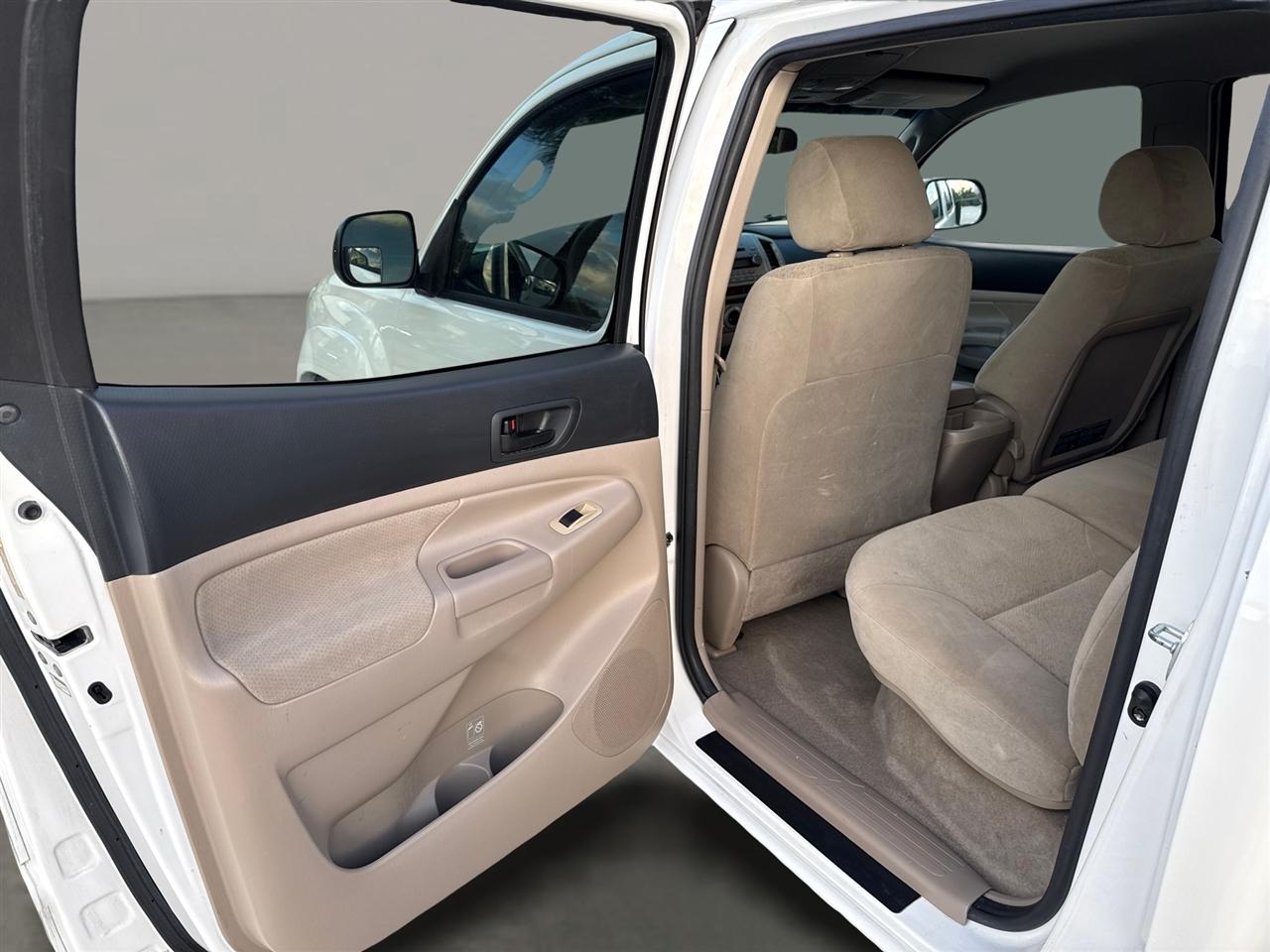 Toyota Tacoma PreRunner Double Cab V6 Auto 2WD 2006