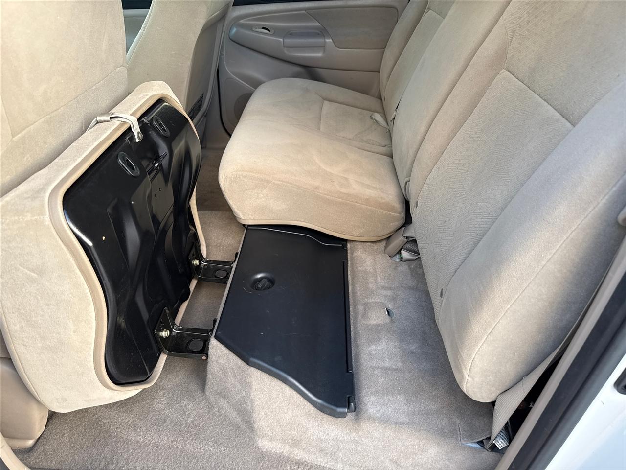 Toyota Tacoma PreRunner Double Cab V6 Auto 2WD 2006