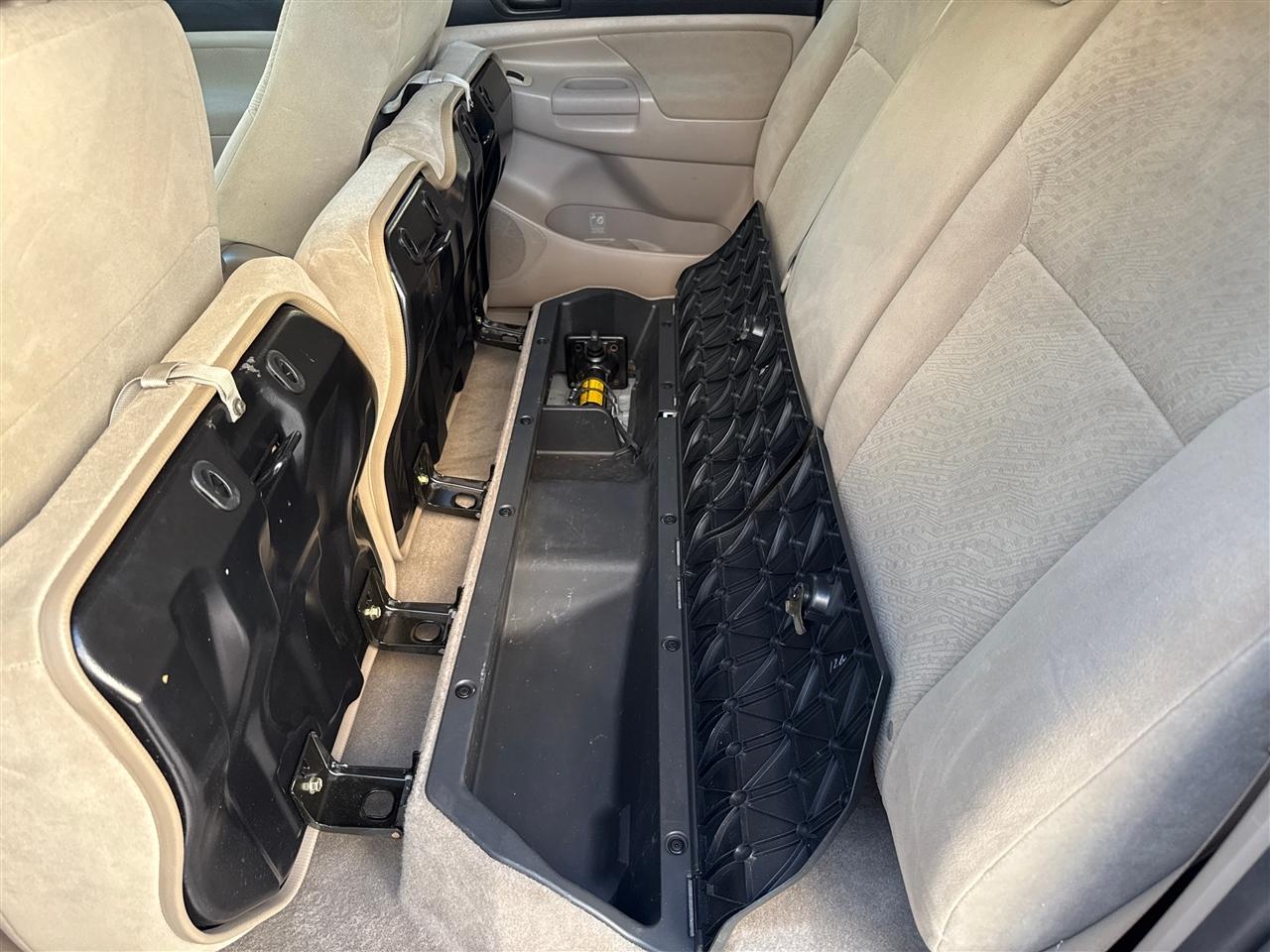 Toyota Tacoma PreRunner Double Cab V6 Auto 2WD 2006