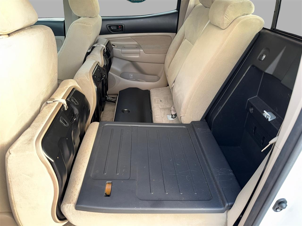 Toyota Tacoma PreRunner Double Cab V6 Auto 2WD 2006