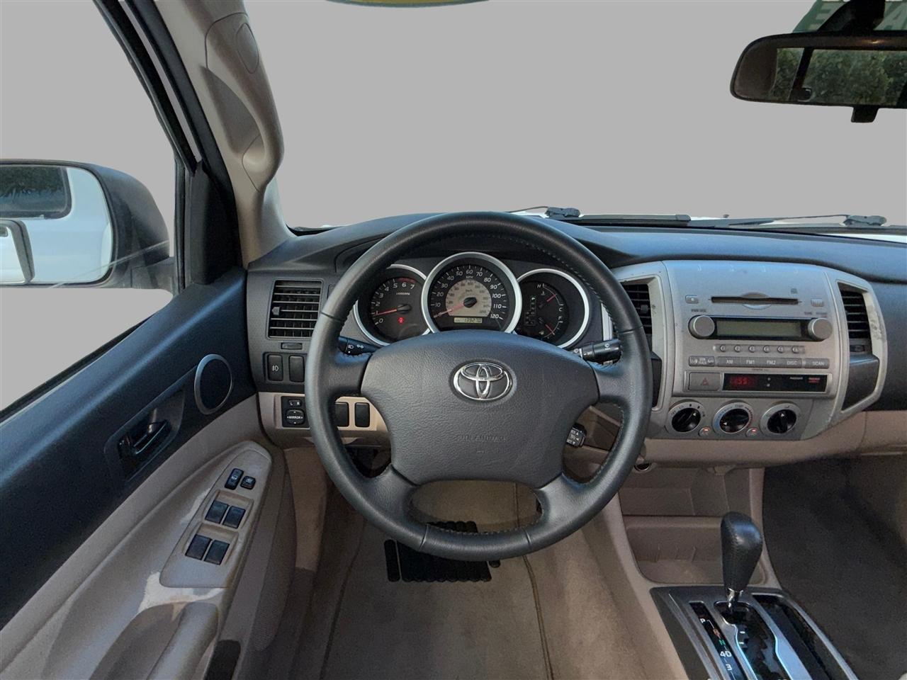 Toyota Tacoma PreRunner Double Cab V6 Auto 2WD 2006