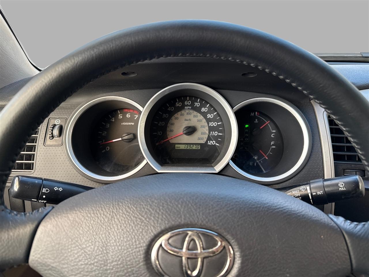 Toyota Tacoma PreRunner Double Cab V6 Auto 2WD 2006