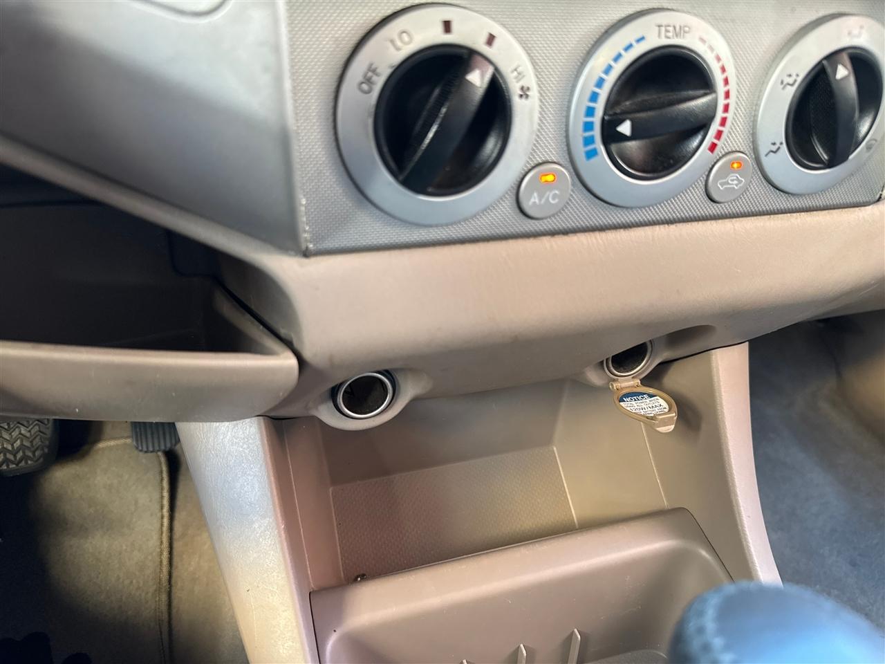 Toyota Tacoma PreRunner Double Cab V6 Auto 2WD 2006