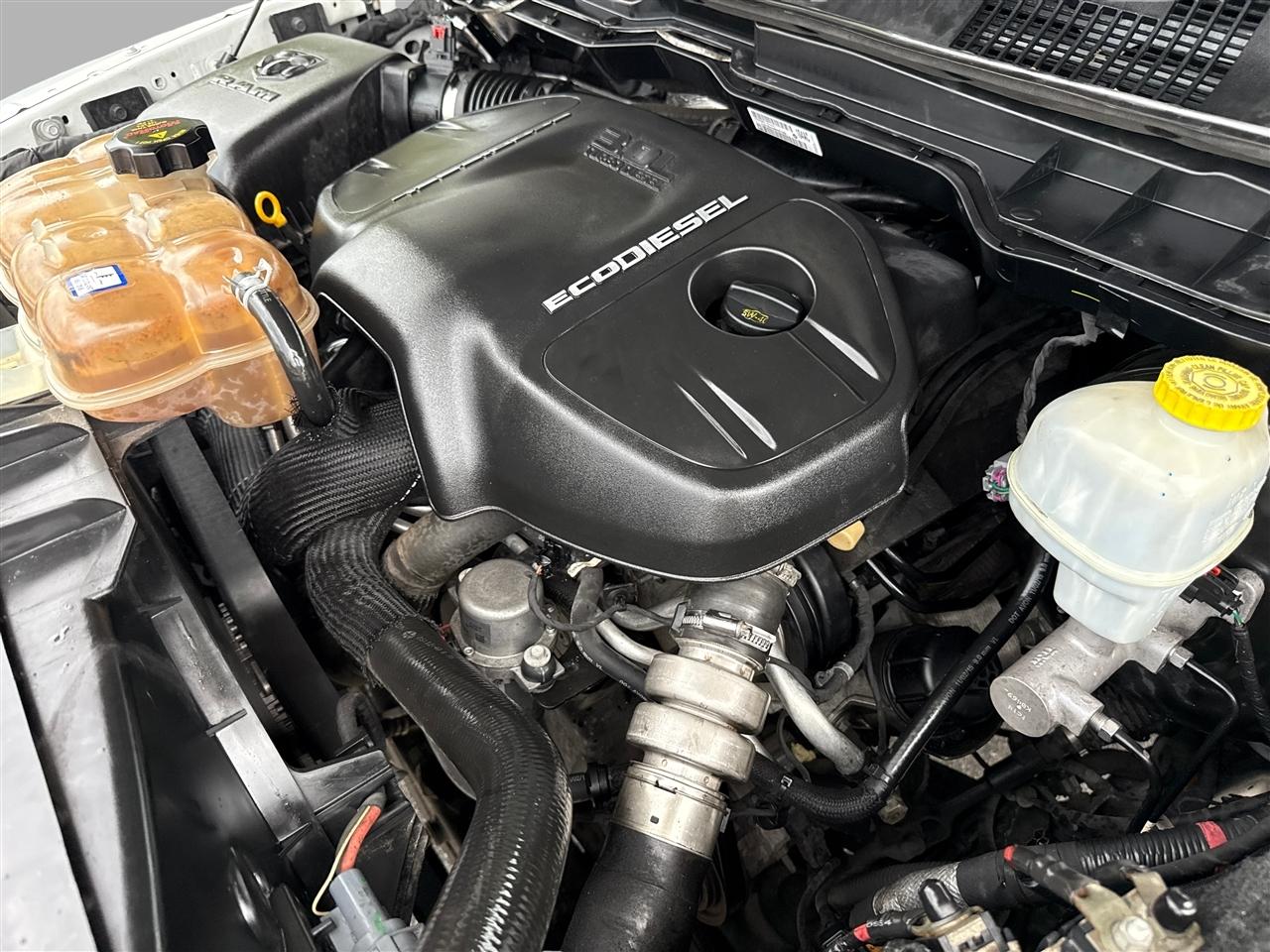 RAM 1500 Tradesman Regular Cab LWB 2WD 2016