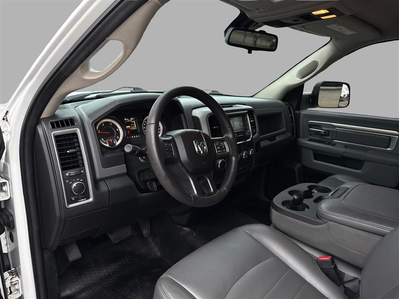 RAM 1500 Tradesman Regular Cab LWB 2WD 2016