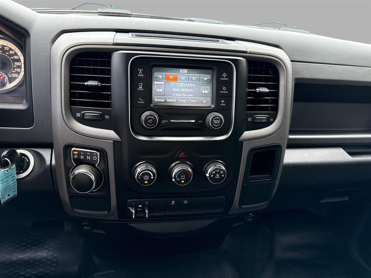 RAM 1500 Tradesman Regular Cab LWB 2WD 2016