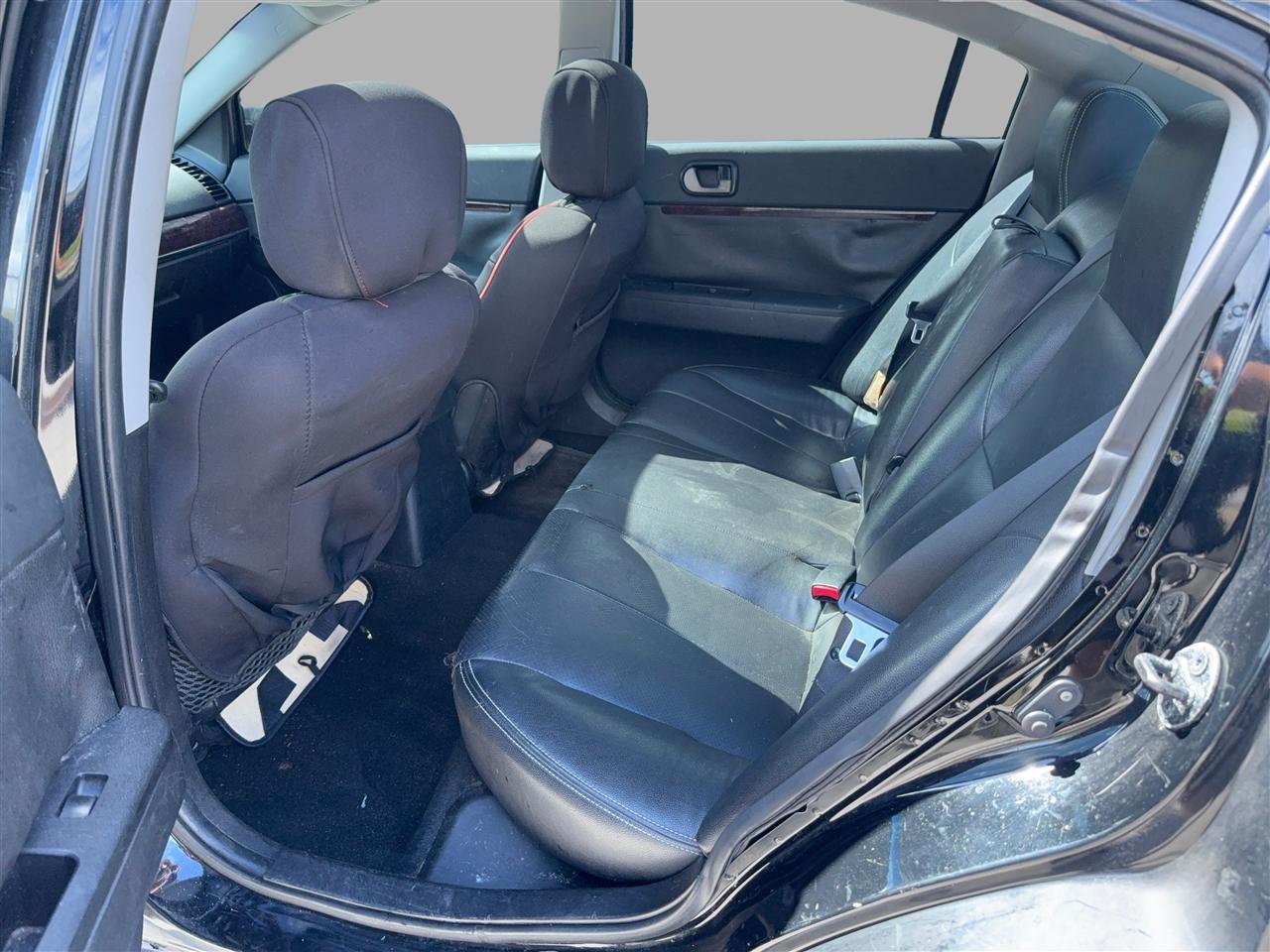 Mitsubishi Galant SE 2012