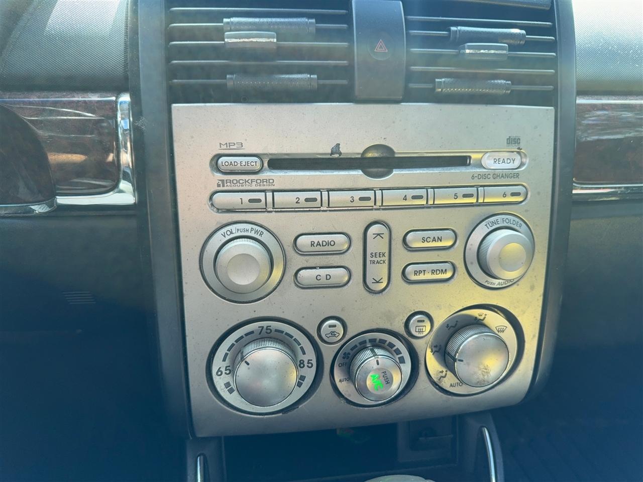 Mitsubishi Galant SE 2012