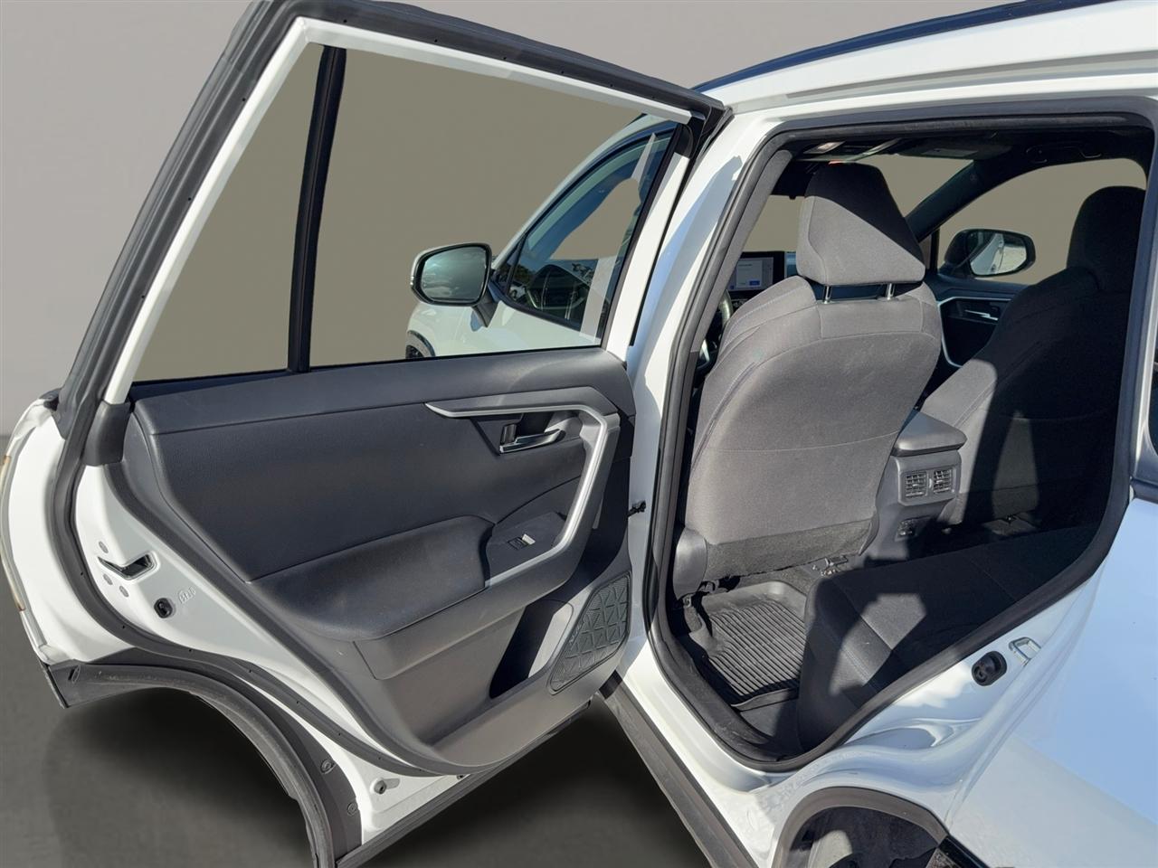 Toyota RAV4 Hybrid SE 2023