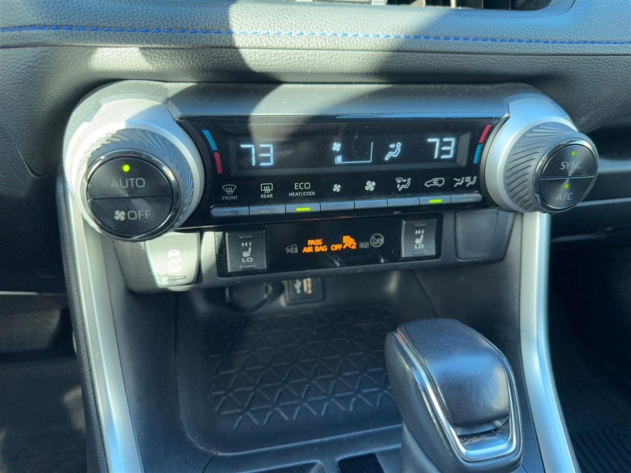 Toyota RAV4 Hybrid SE 2023