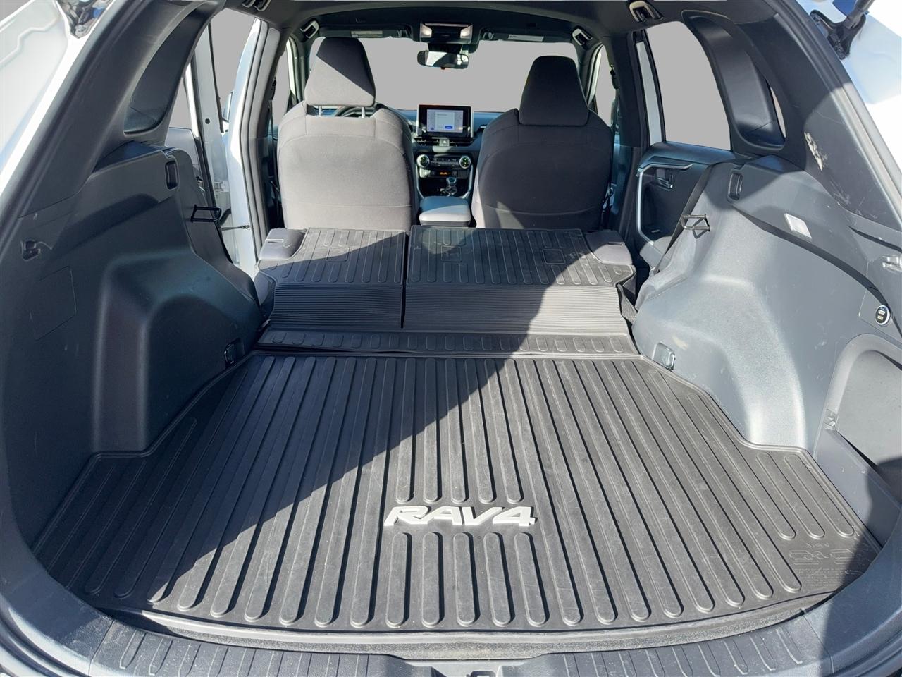 Toyota RAV4 Hybrid SE 2023