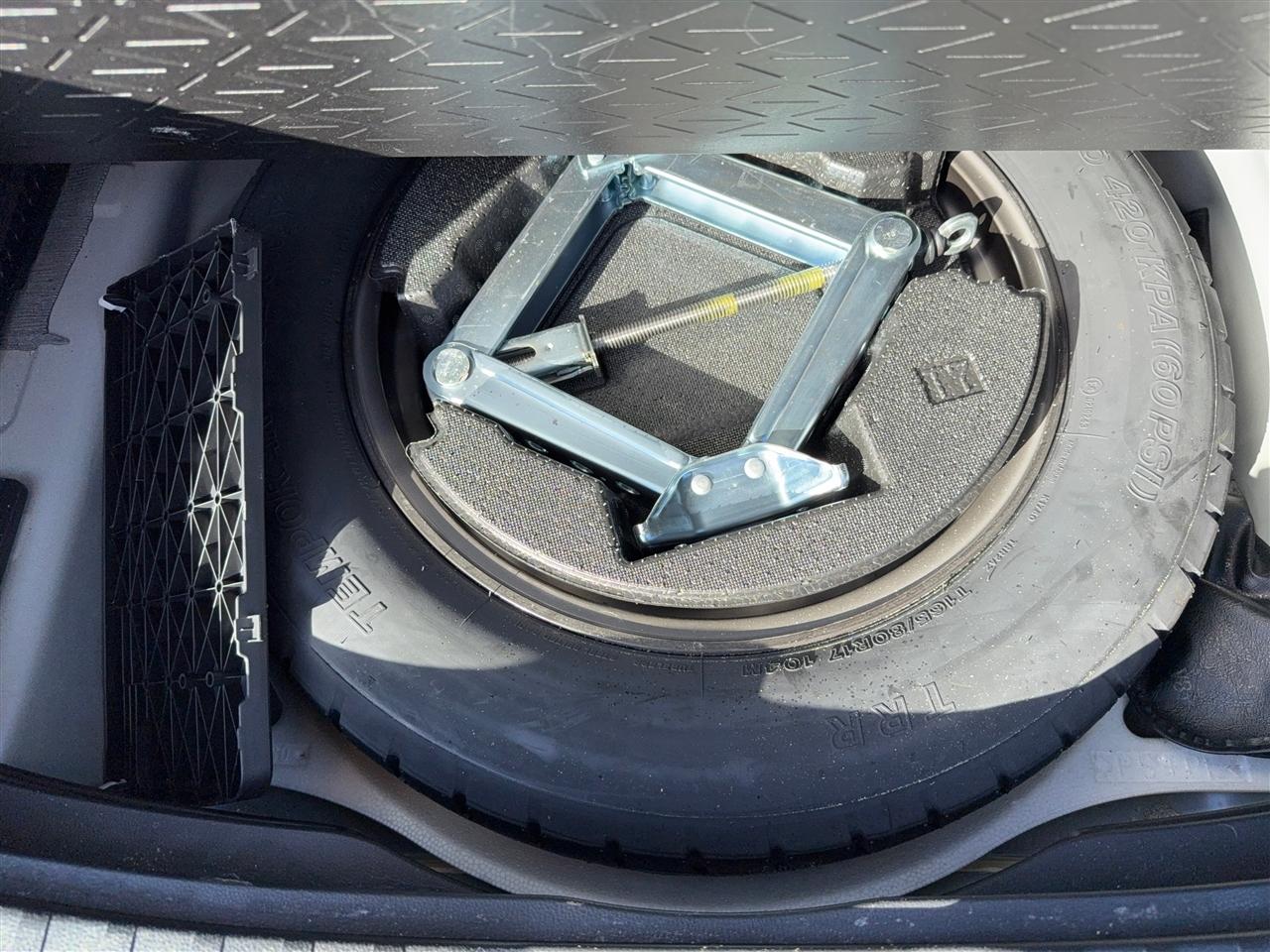 Toyota RAV4 Hybrid SE 2023