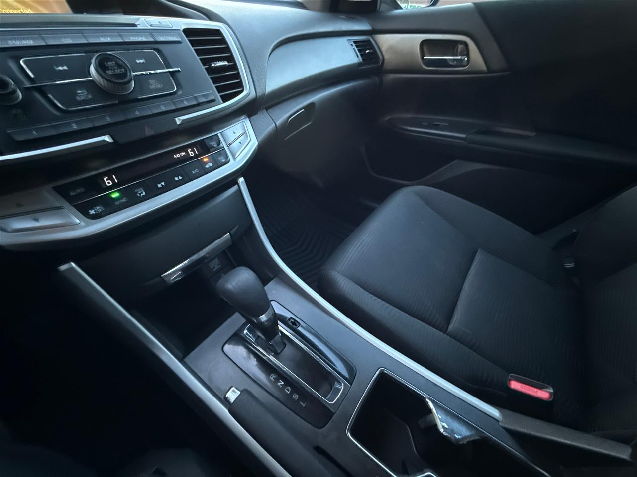 Honda Accord LX Sedan CVT 2015