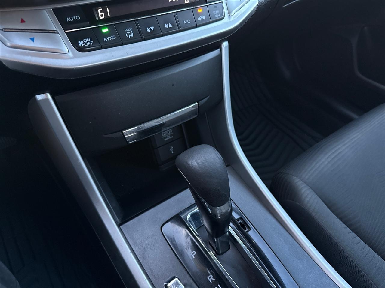 Honda Accord LX Sedan CVT 2015