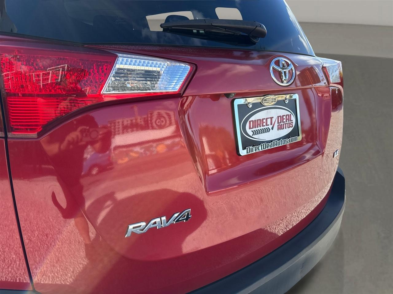Toyota RAV4 LE FWD 2015