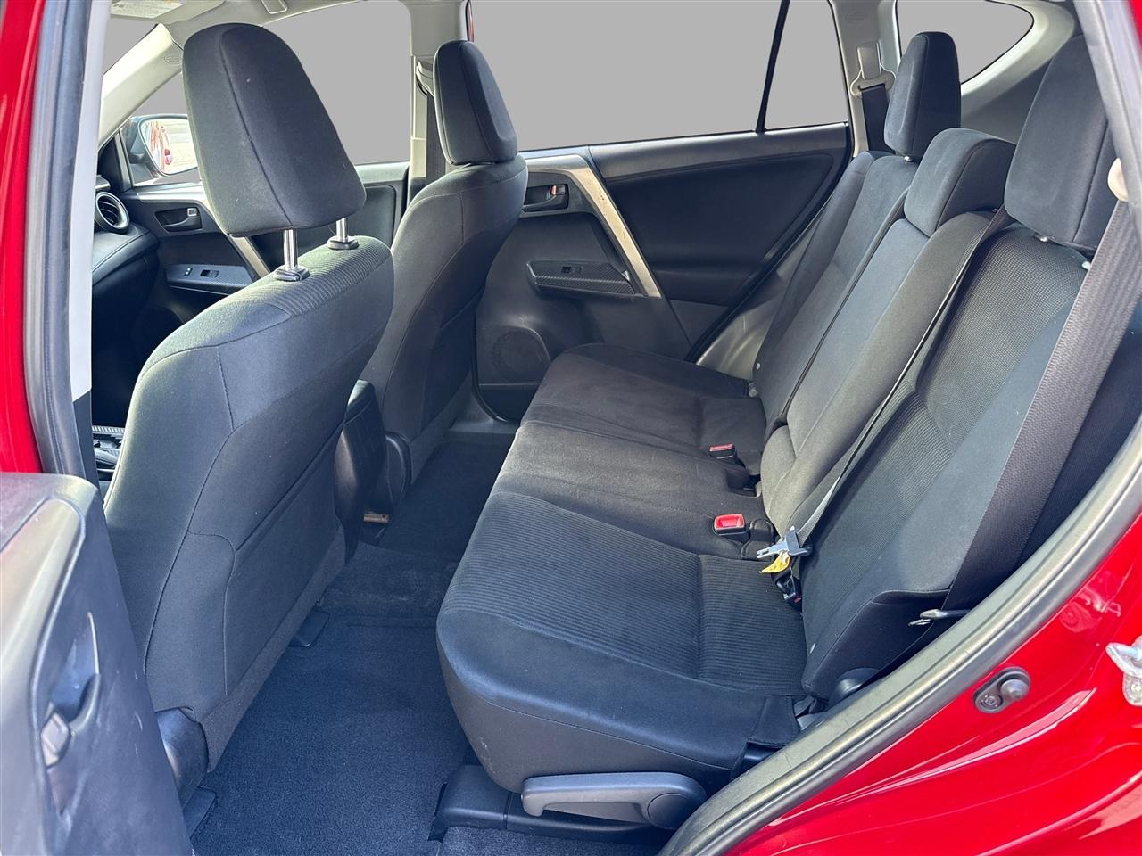 Toyota RAV4 LE FWD 2015