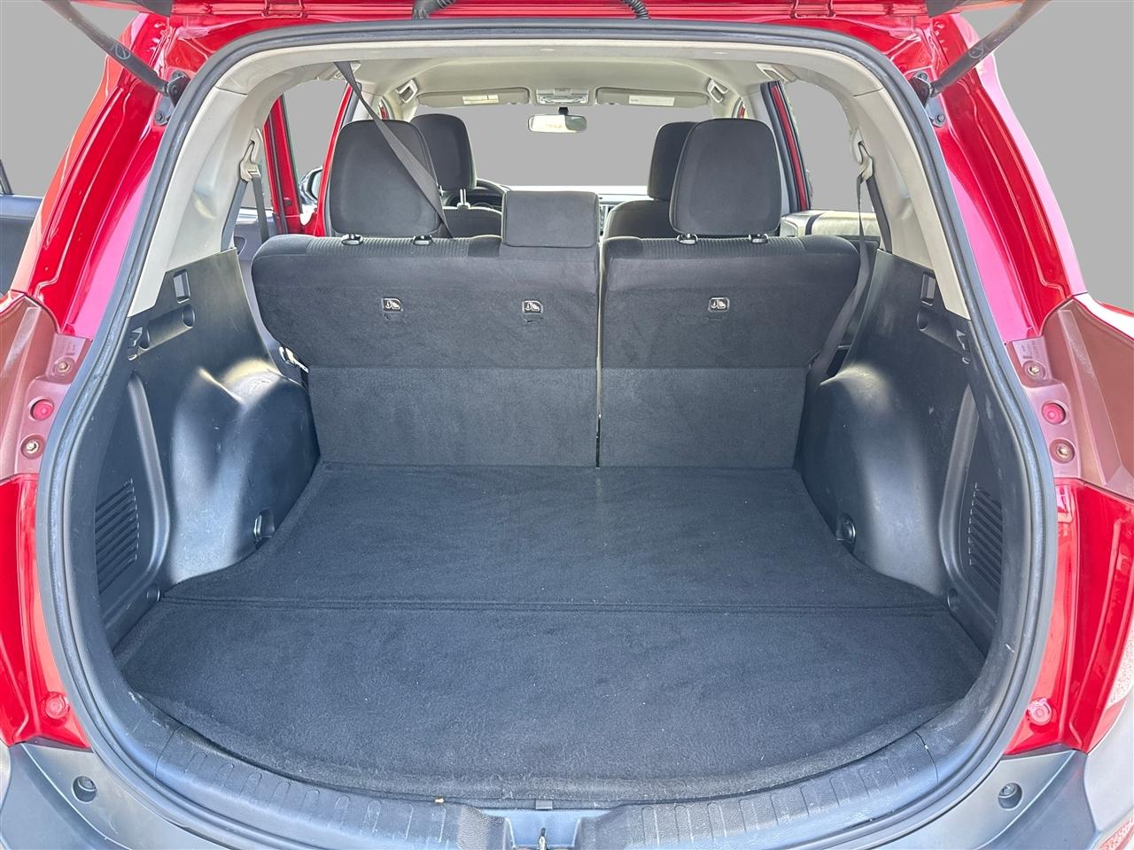 Toyota RAV4 LE FWD 2015