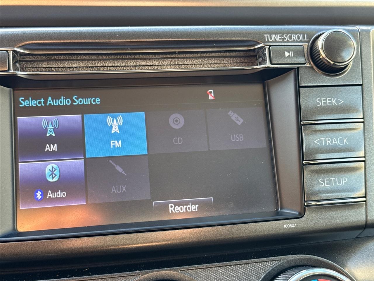 Toyota RAV4 LE FWD 2015