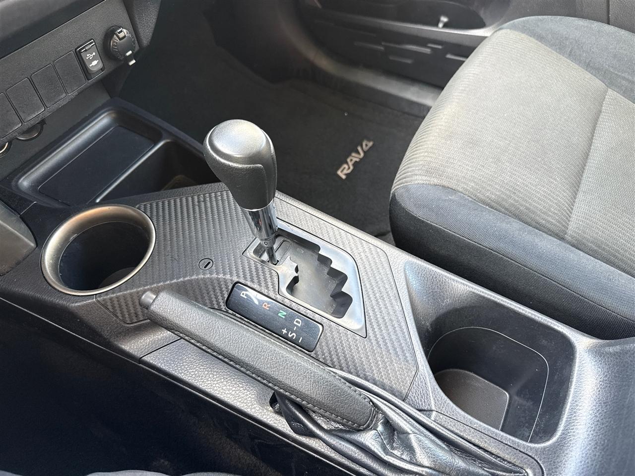 Toyota RAV4 LE FWD 2015